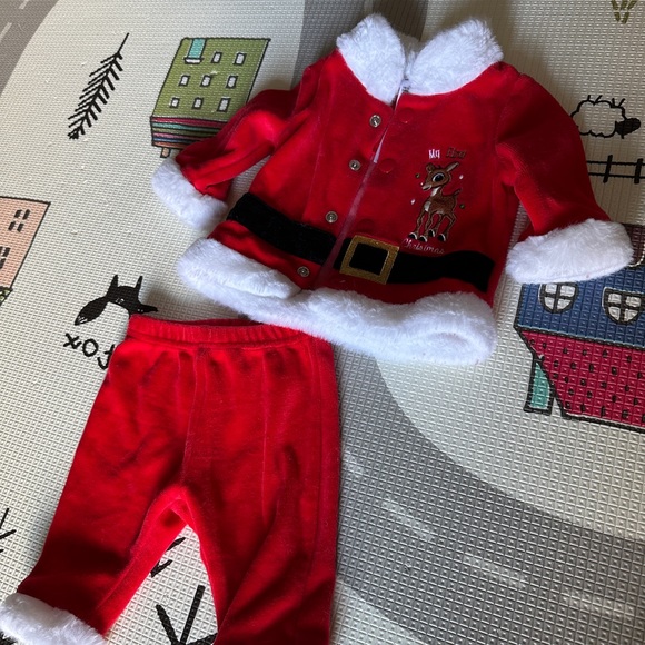 My first Christmas set with hat - Picture 4 of 5